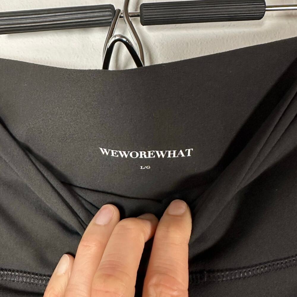 WeWoreWhat Black Biker Shorts Size Large - Picture 4 of 8